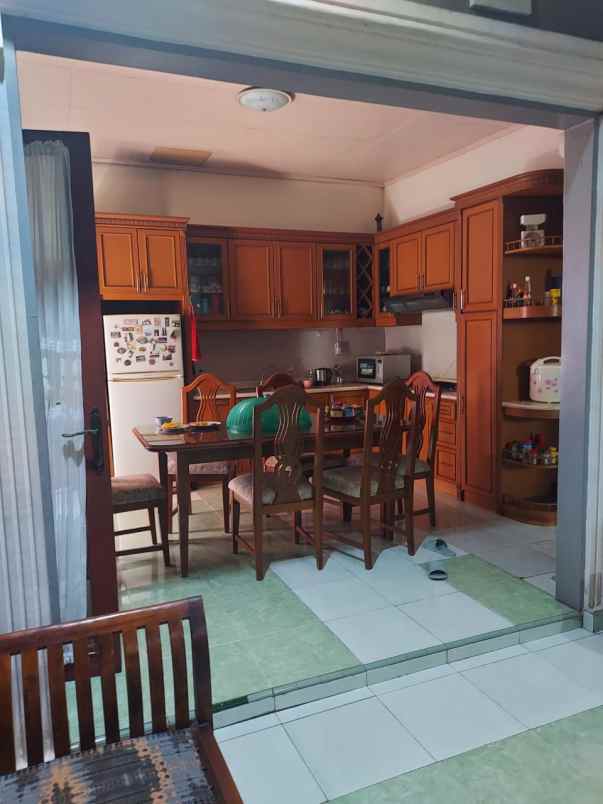 dijual cepat rumah secondary siap huni