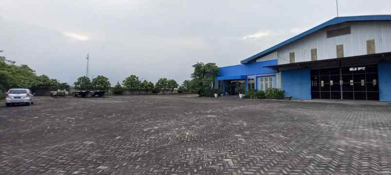 dijual disewakan gudang di bunder gresik