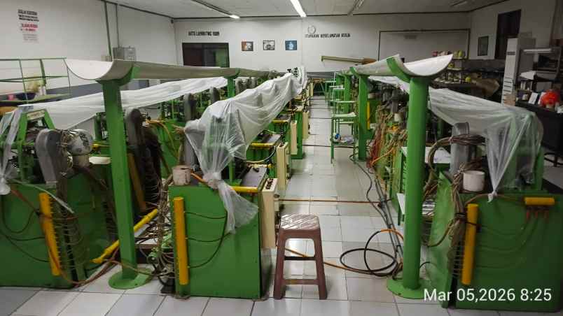 dijual exs pabrik bola di jln raya setu bekasi