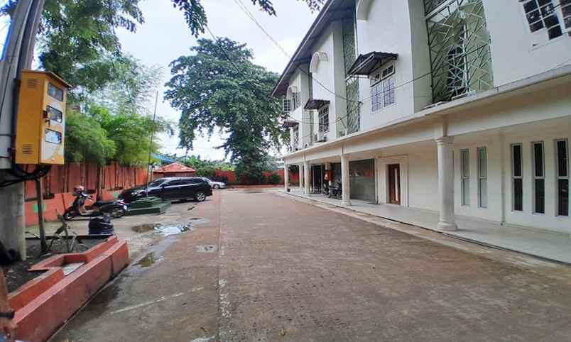 dijual hotel orchid center
