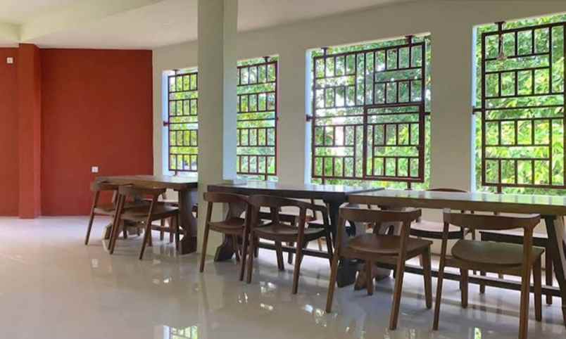 dijual hotel orchid center