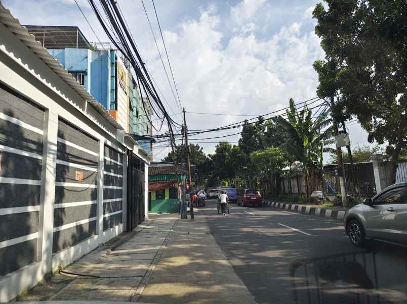 dijual kost jl bungur besar raya