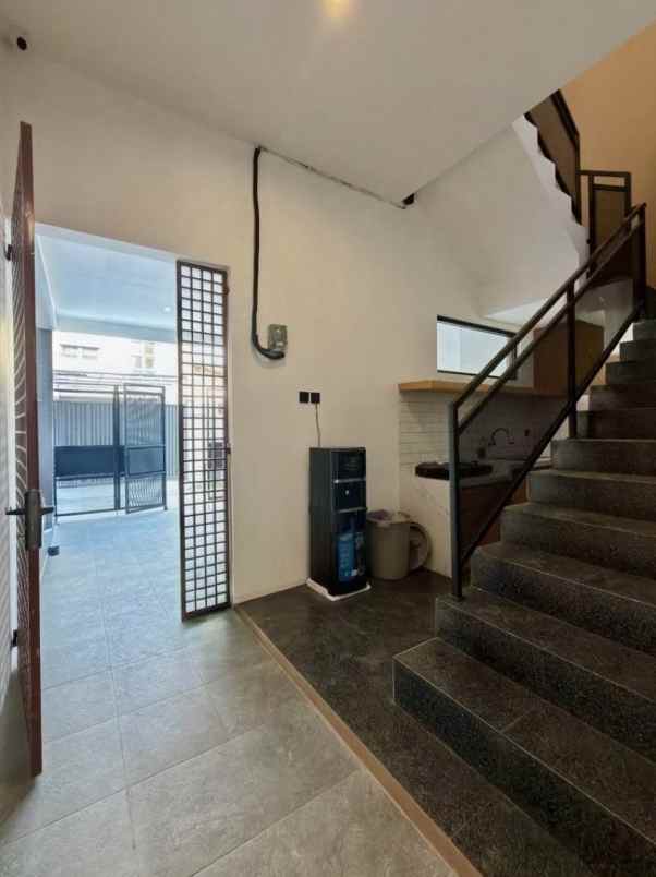 dijual kost pandanaran kaliurang km 12 5