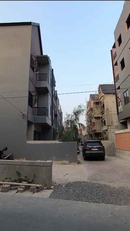 dijual kost ui kukusan depok