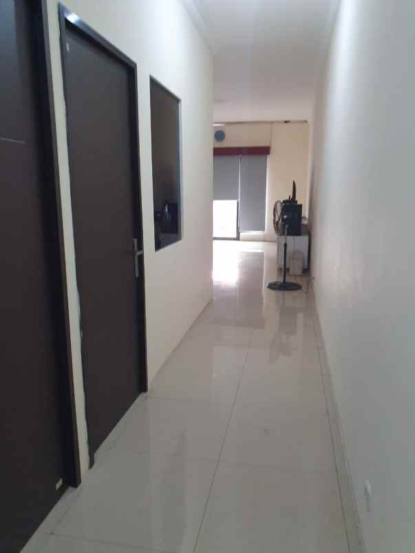 dijual ruko di jalan mayjend sungkono surabaya