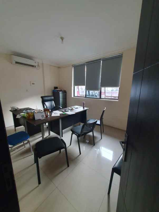 dijual ruko di jalan mayjend sungkono surabaya