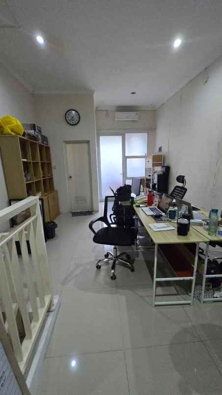 dijual ruko gudang kantor ciracas