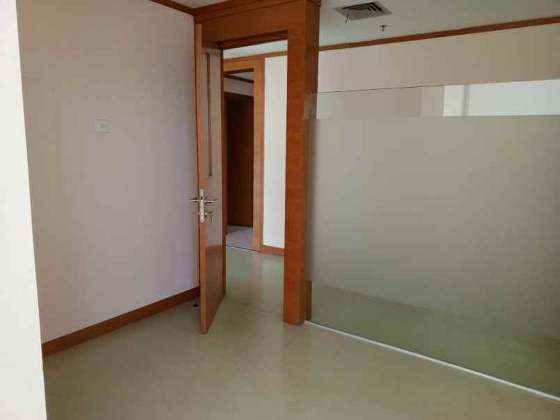 dijual ruko gudang kantor gandaria city jakarta selatan