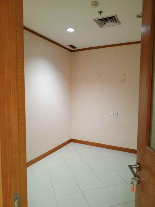 dijual ruko gudang kantor gandaria city jakarta selatan