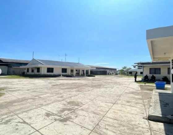 dijual ruko gudang kantor jalan alok barat sikka ntt