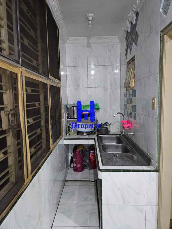 dijual ruko gudang kantor jalan m h thamrin medan