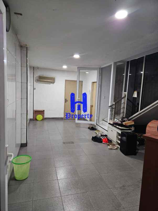 dijual ruko gudang kantor jalan m h thamrin medan