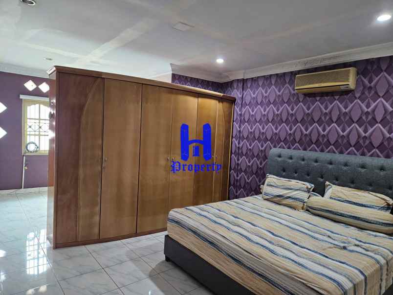 dijual ruko gudang kantor jalan m h thamrin medan