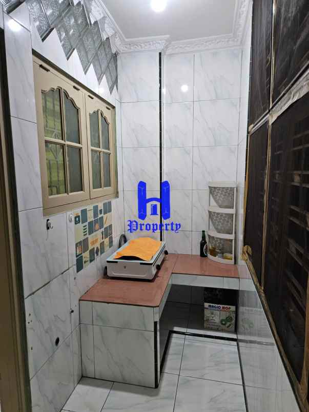 dijual ruko gudang kantor jalan m h thamrin medan