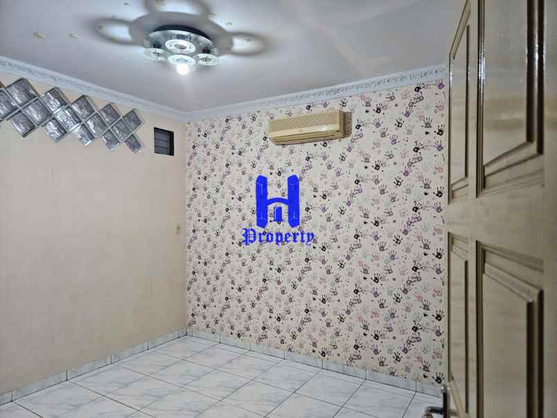 dijual ruko gudang kantor jalan m h thamrin medan