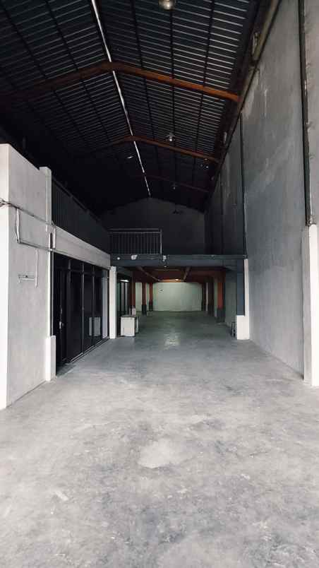 dijual ruko gudang kantor kedinding