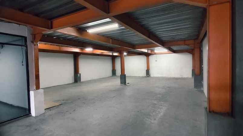 dijual ruko gudang kantor kedinding