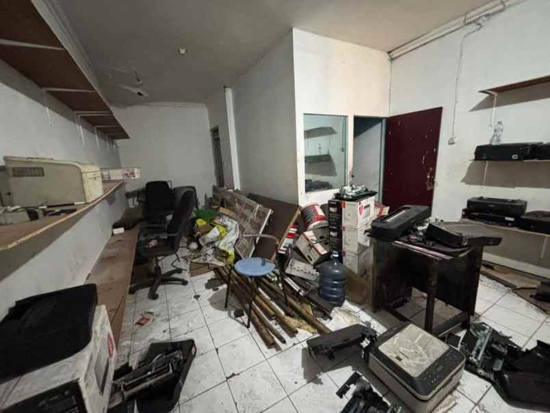 dijual ruko gudang kantor raya manyar