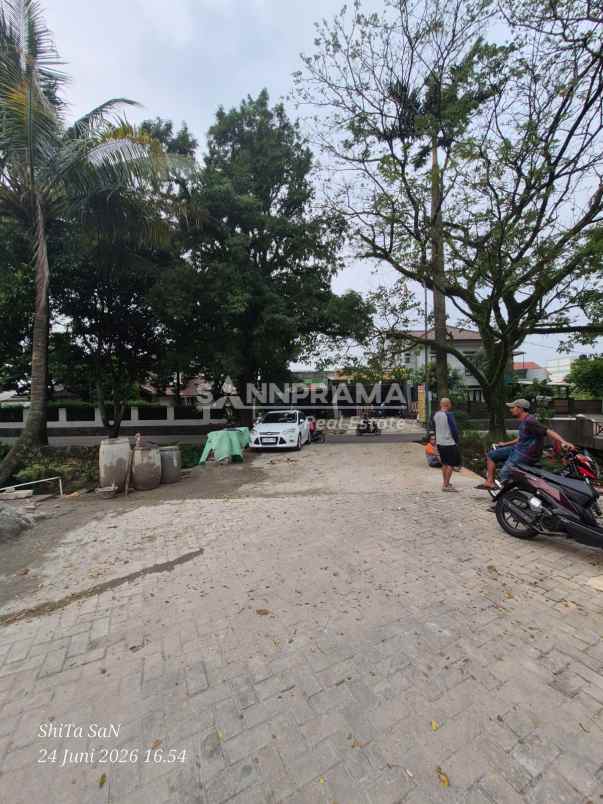 dijual ruko siap huni di jl raya pramuka mampang depok