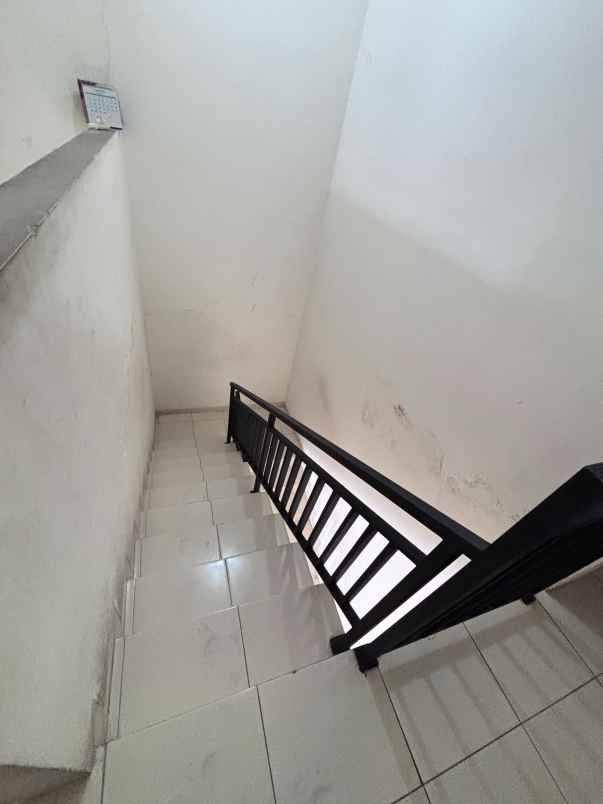 dijual ruko sorowajan banguntapan dekat jec