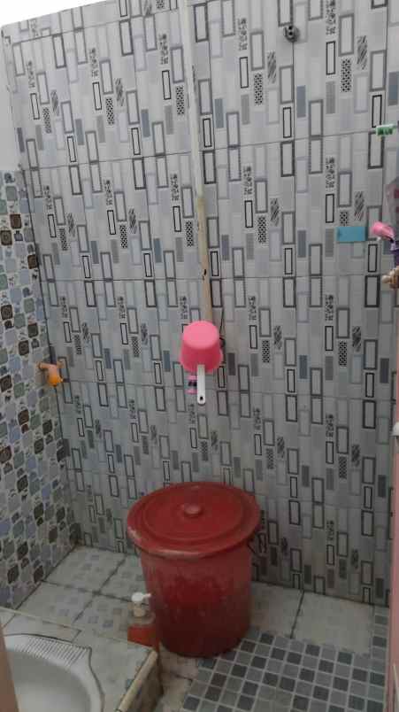 dijual rumah alamanda regency