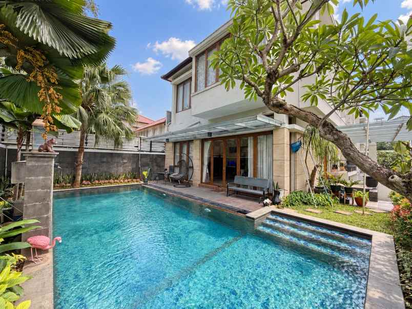 dijual rumah ampera