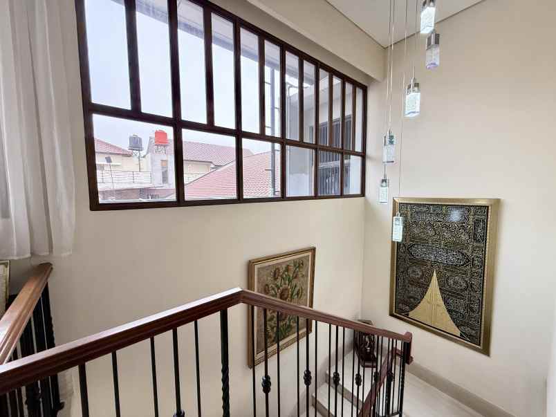 dijual rumah ampera