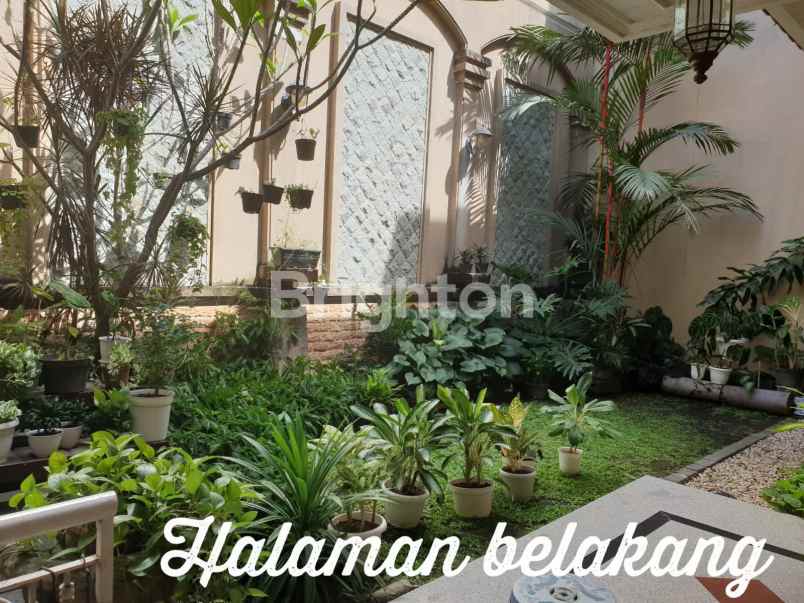 dijual rumah araya 1