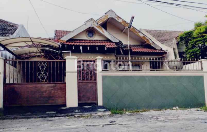 dijual rumah babatan pantai