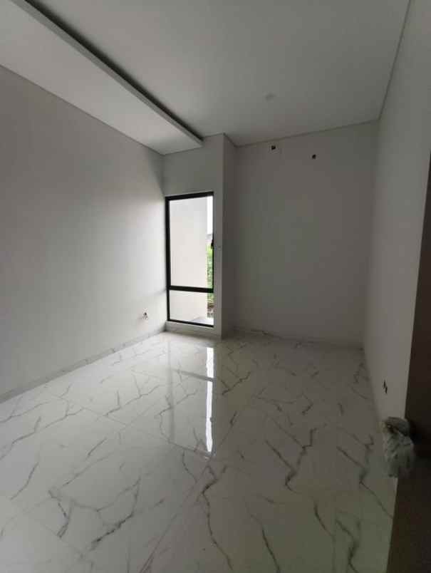 dijual rumah batununggal asih