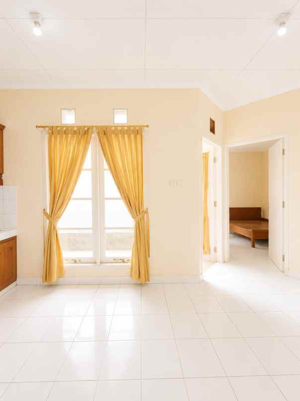 dijual rumah bedahan