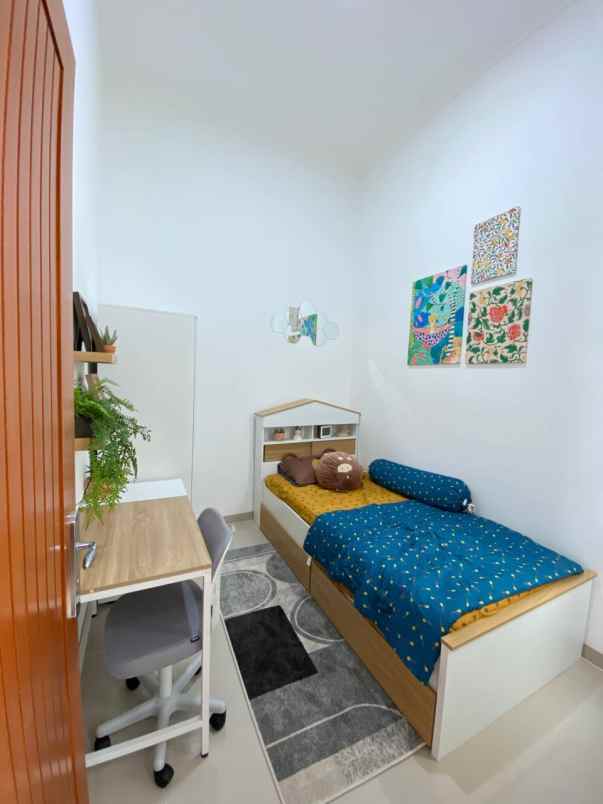 dijual rumah bedahan kec sawangan