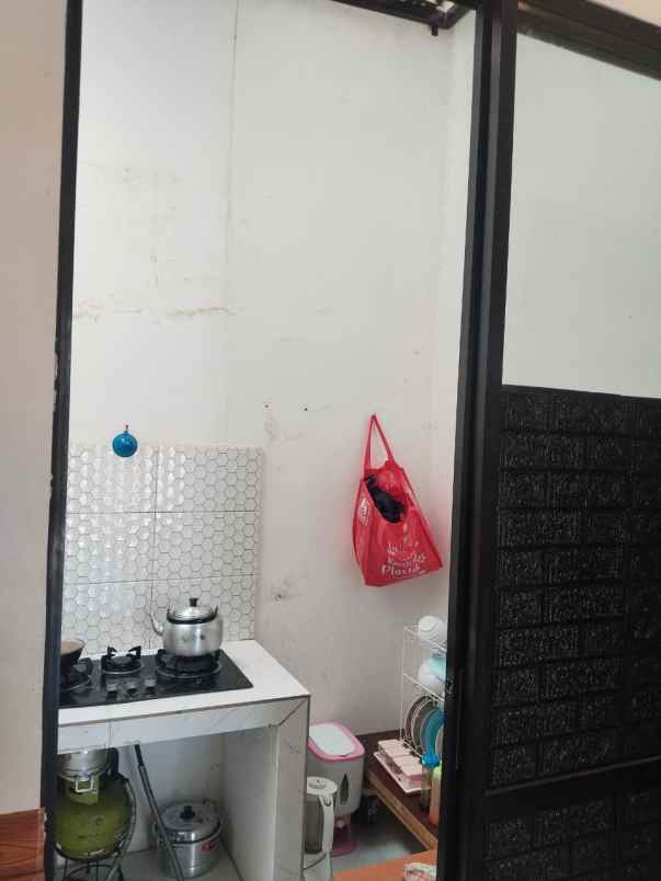 dijual rumah bedahan sawangan depok