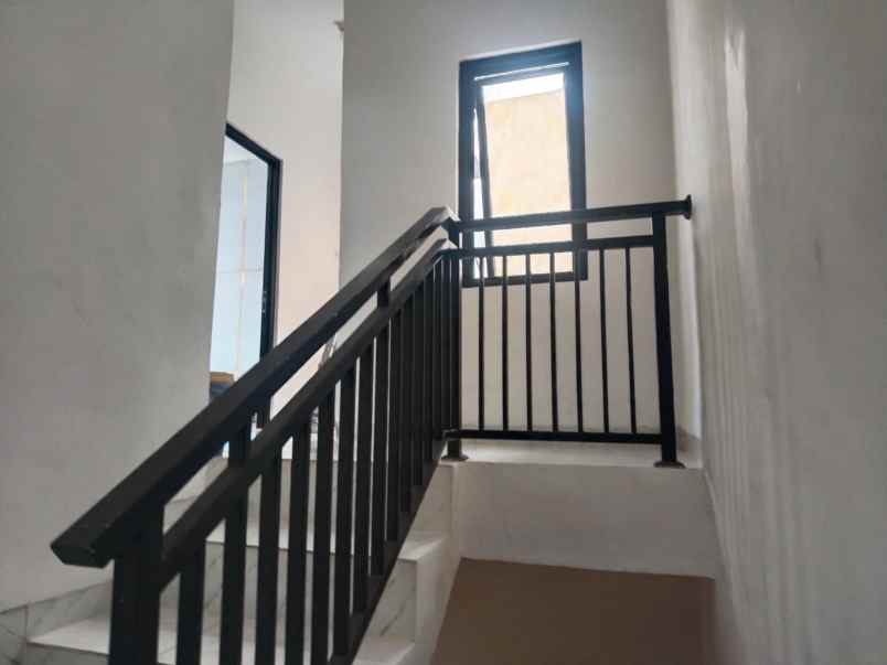 dijual rumah bedahan sawangan depok