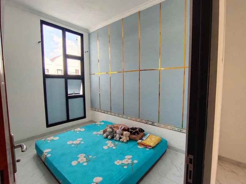 dijual rumah bedahan sawangan depok
