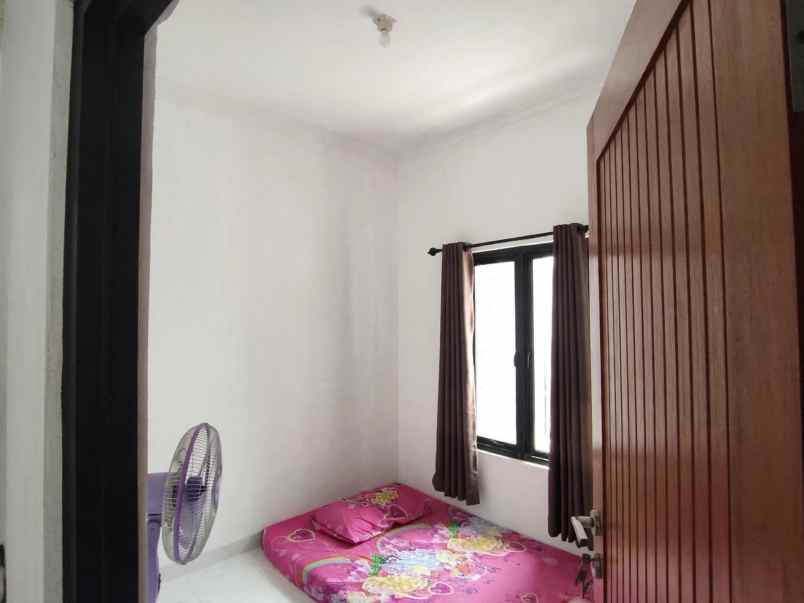 dijual rumah bedahan sawangan depok