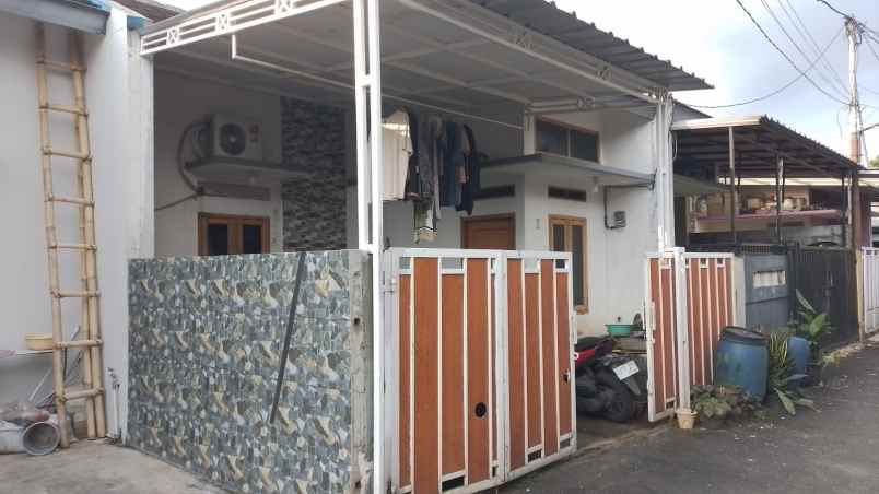 dijual rumah bedahan sawangan depok jawa barat