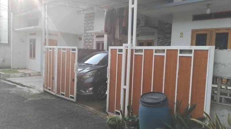 dijual rumah bedahan sawangan depok jawa barat