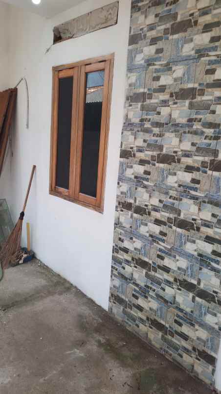 dijual rumah bedahan sawangan depok jawa barat