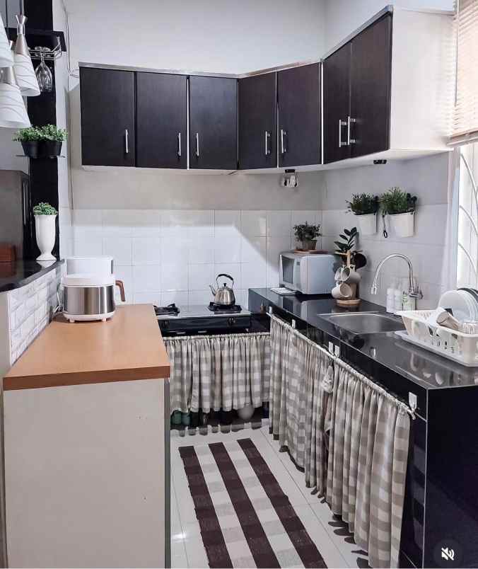 dijual rumah beji depok