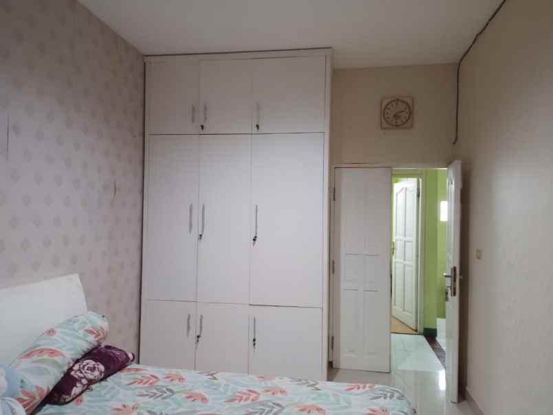 dijual rumah bintara jaya pondok kelapa