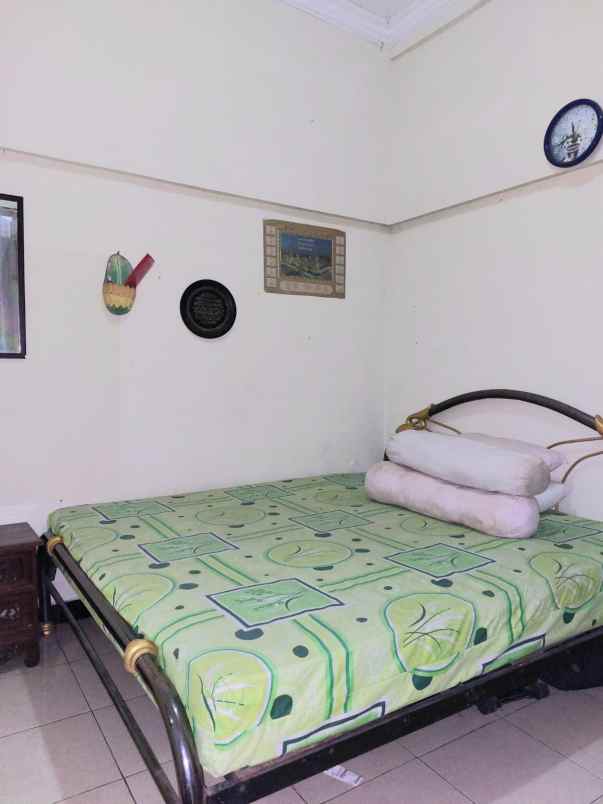 dijual rumah bratang binangun