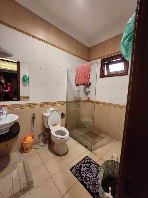 dijual rumah bukit gading villa kelapa