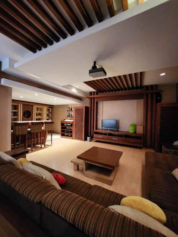 dijual rumah bukit gading villa kelapa