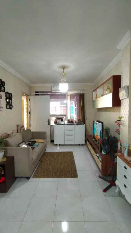 dijual rumah bukit wahid