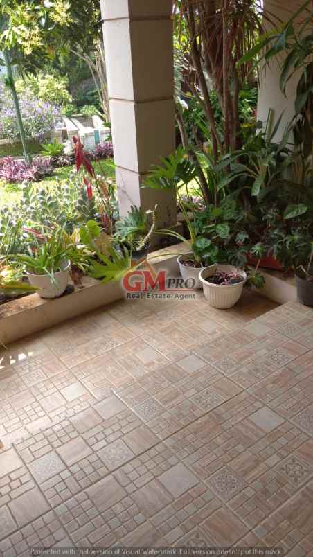 dijual rumah cigadung