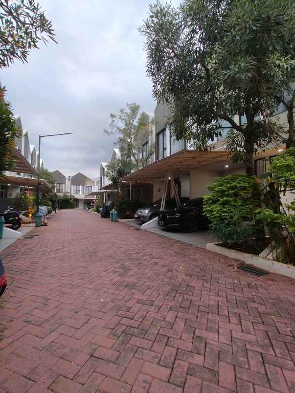 dijual rumah cilangkap cipayung jaktim