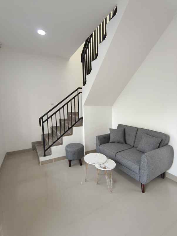 dijual rumah cinangka depok