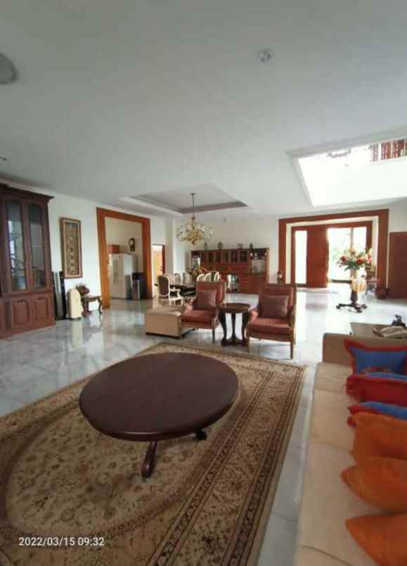 dijual rumah cipaganti cihampelas