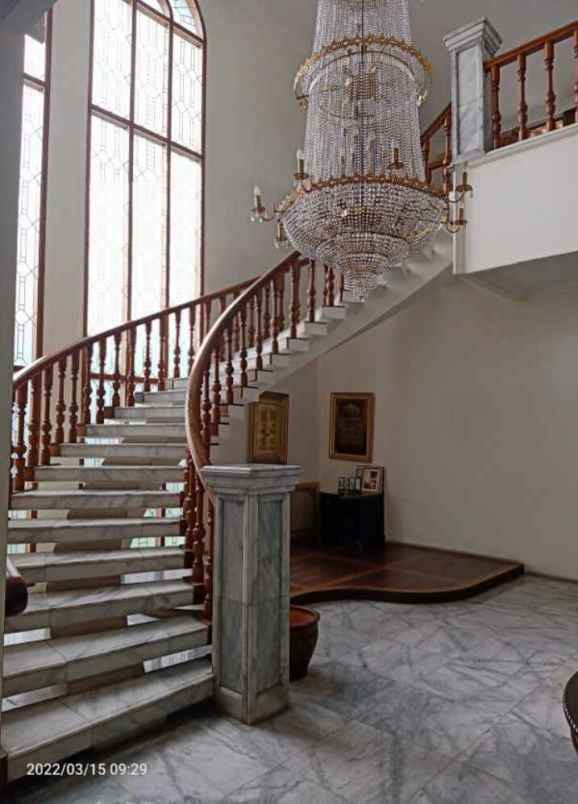 dijual rumah cipaganti cihampelas